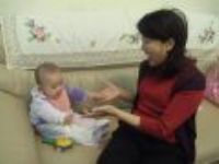 20080301 穿嬌姿校服跟奶奶玩