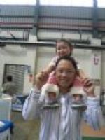 20090426 小可愛幫大家打針!