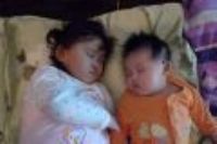 20091127 兩個小天使睡覺覺