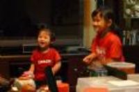 20101002 玩拋球不亦樂乎