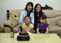 20111119 奶奶煮麵給我們吃^^